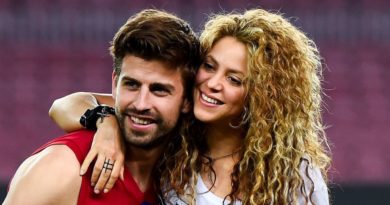 pique-bi-shakira-boi-uoc-sports-vui