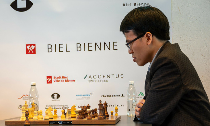 lê quang liêm dẫn đầu biel Grandmaster