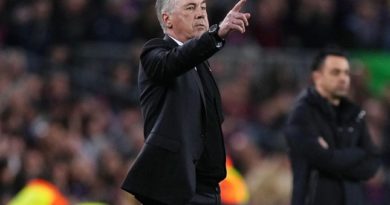 HLV Ancelotti ở lại Real Madrid đến năm 2026