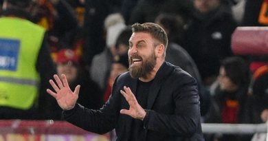 De Rossi không muốn Roma phòng ngự như thời Mourinho