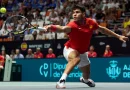 Carlos Alcaraz giúp Tây Ban Nha tiến vào tứ kết Davis Cup