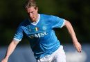 Napoli thua đội hạng ba trong ngày ra mắt của De Bruyne