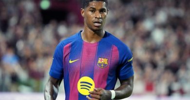 Rashford lập công, Barca thắng trắng 5 bàn trước đội Hàn Quốc
