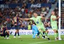 Barca ngược dòng thắng vất vả Levante, dù bị dẫn hai bàn ở La Liga
