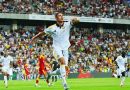 Ronaldo lập hat-trick dù nhường phạt đền cho Mane