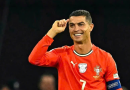 Ronaldo nhận giải ‘Cầu thủ xuất sắc nhất mọi thời đại’