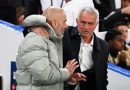 Chelsea gieo sầu cho HLV Jose Mourinho trong ngày trở lại sân Stamford Bridge