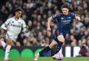 Trossard ghi bàn, Arsenal giữ vững ngôi đầu Ngoại hạng Anh