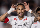 Neymar ghi bàn cứu Santos dù dính chấn thương nặng