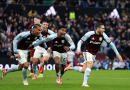 Aston Villa hạ Arsenal nhờ bàn thắng ở phút bù giờ
