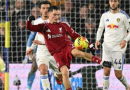 Liverpool đánh rơi chiến thắng trước Leeds ở phút 96