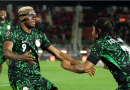 Osimhen lập cú đúp, giúp Nigeria thẳng tiến vào tứ kết Cúp bóng đá châu Phi (AFCON) 2025.